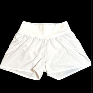 Kinesis White Athletic Running Shorts W/Zipper Pocket 3.5” Inseam‎